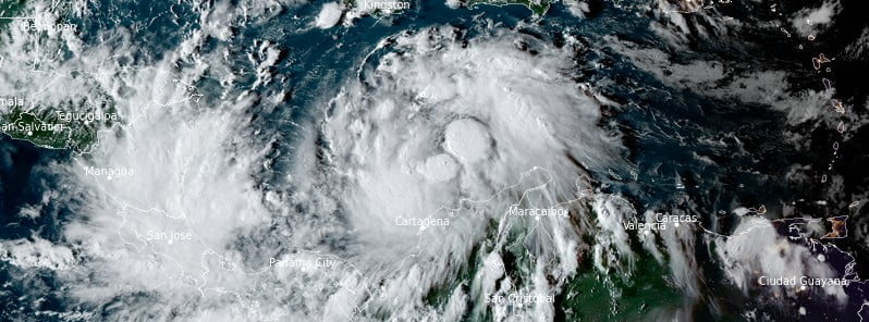 Tropical Storm "Julia" at 21:20 UTC on October 7, 2022. Credit: NOAA/GOES-East, RAMMB/CIRA, The Watchers
