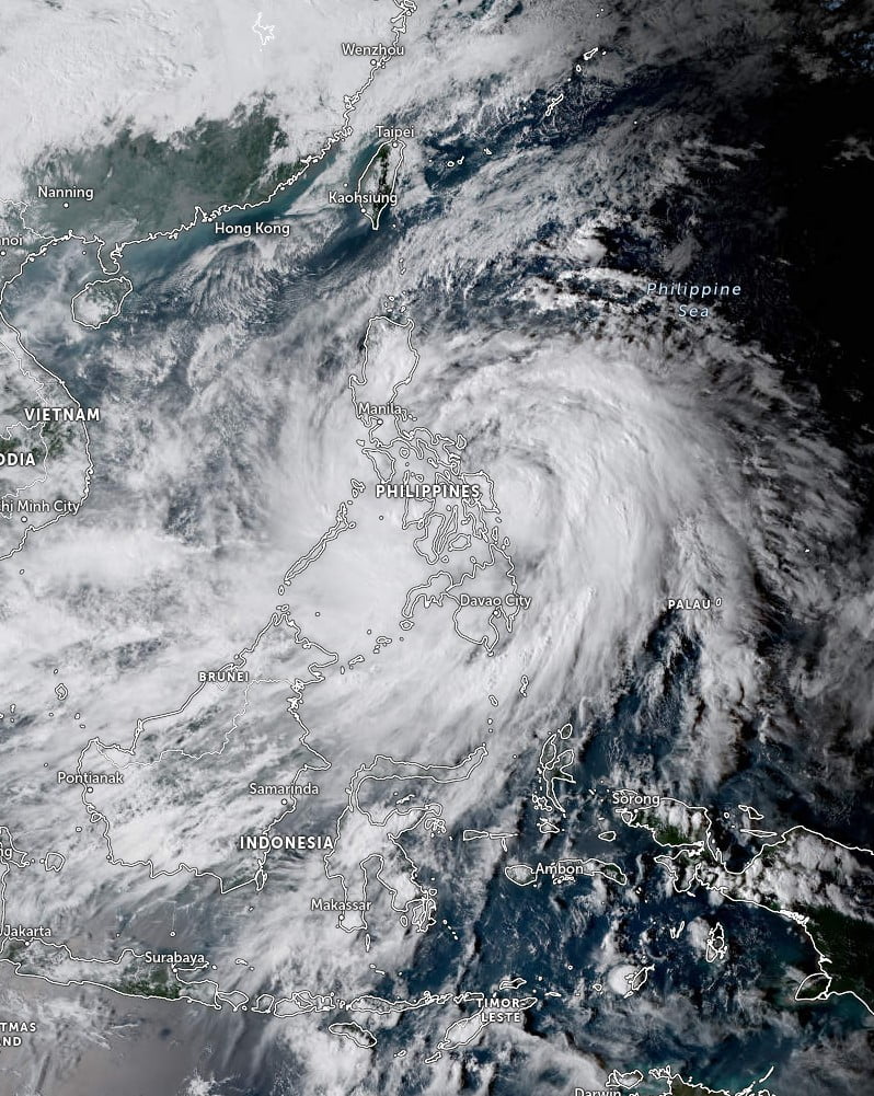 tropical storm nalgae 0750z october 28 2022 himawari-8 bg