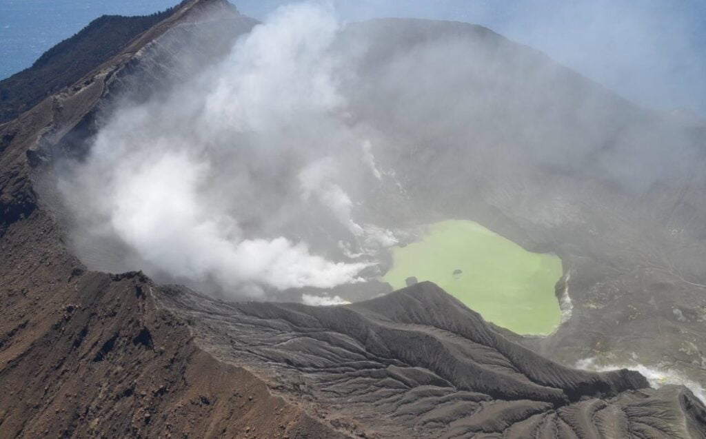 white island volcano october 19 2022