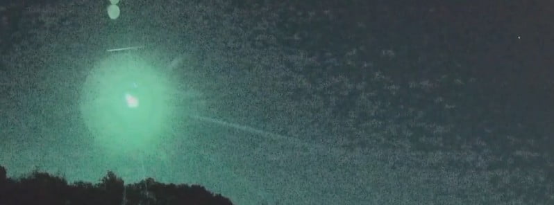 Bright Taurid fireball off the coast of Massachusetts and Rhode Island november 4 2022