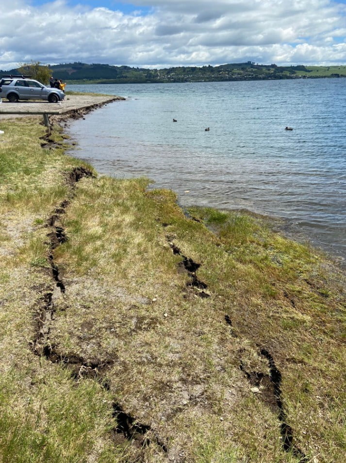 Cracking and slumping of the lakeshore at Taupō that may have been caused by M5.6 earthquake on November 30 2022
