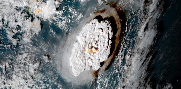 Hunga Tonga–Hunga Haʻapai eruption created the highest volcanic cloud ever recorded