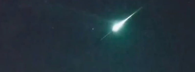 Very bright fireball explodes over southern Brazil