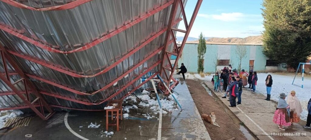 5 killed, 15 injured after structure collapses during severe hailstorm, Bolivia 2
