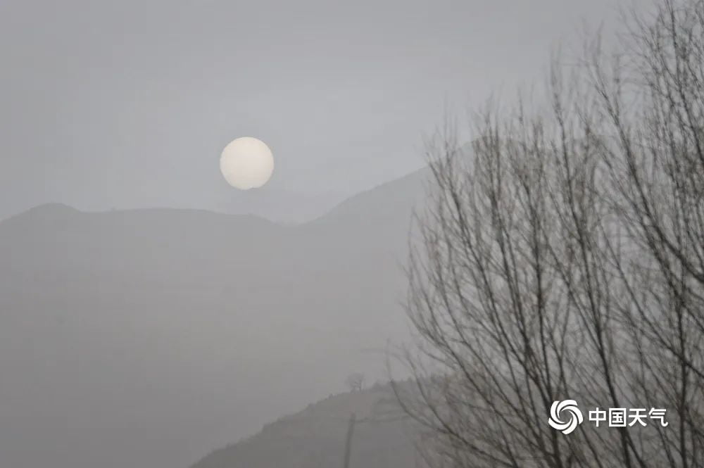 rare december sandstorm hits beijing 2022