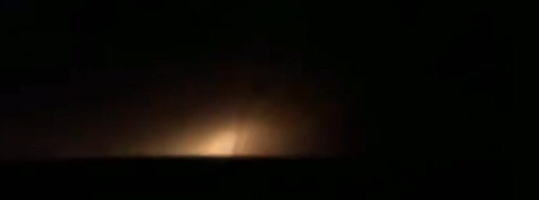 Severe dust storm turns day into night in Chaco, Argentina