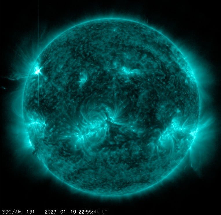 X1-0 solar flare on January 10 2023 aia 131