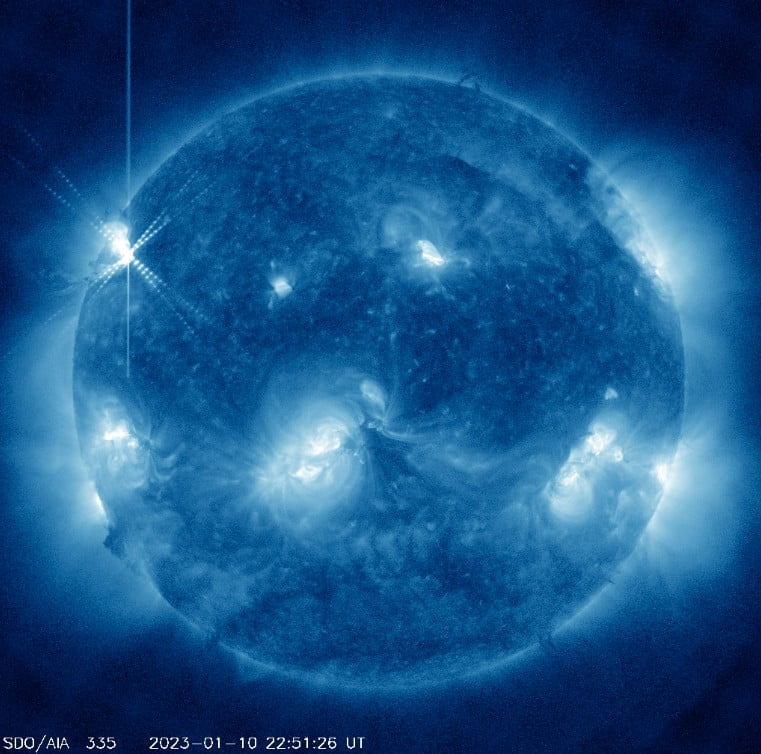 X1-0 solar flare on January 10 2023 aia 335