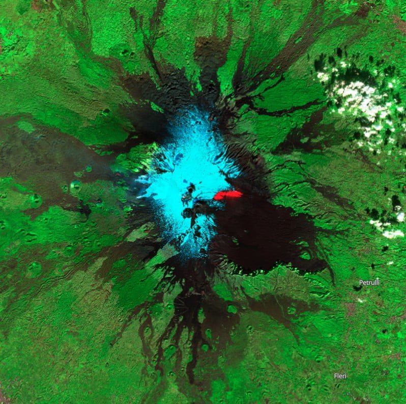 etna volcano on january 2 2023 sentinel-2 bg