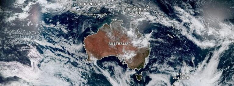 Northern Australia braces for more thunderstorms, rain and floods, High to Extreme fire dangers forecast for southern regions