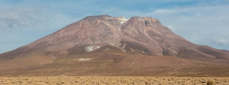 ollague volcano chile bolivia