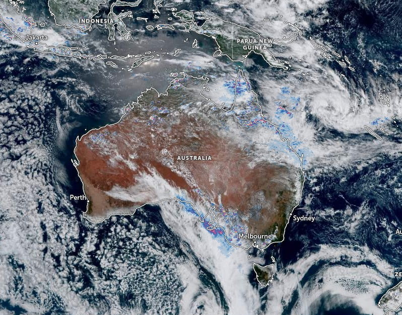 queensland clouds and rain 0550z january 17 2023 bg