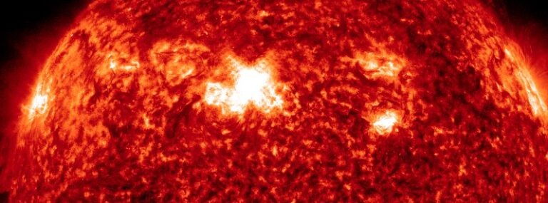 sdo aia 304 1935z december 30 2022 f