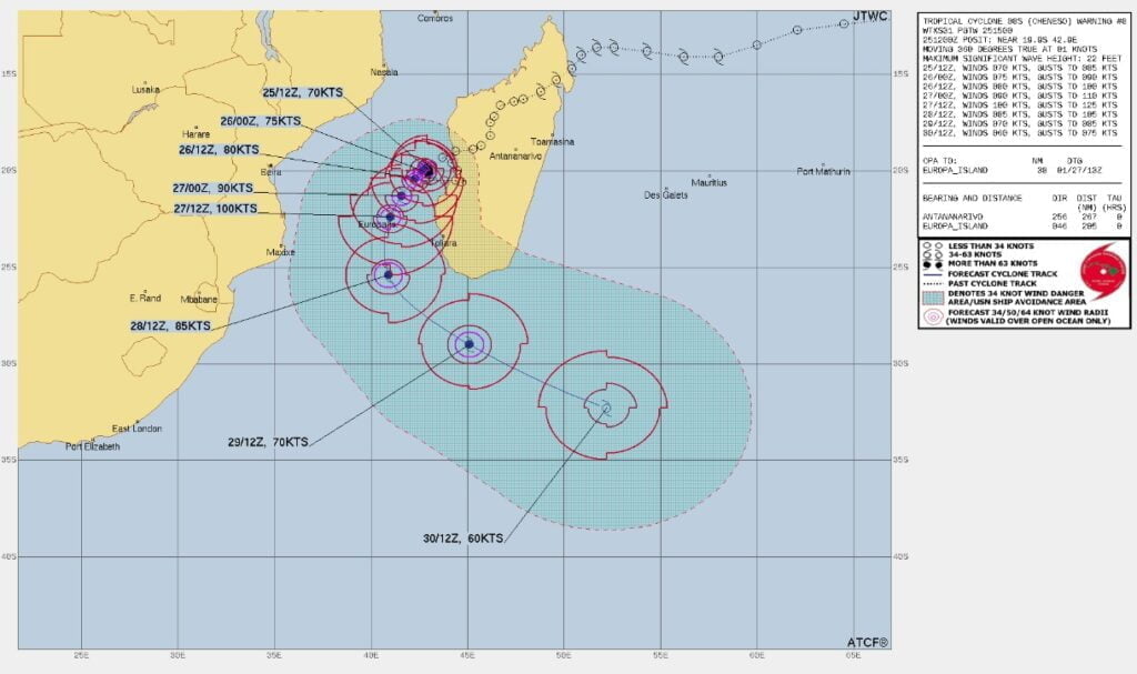 tropical cyclone cheneso jtwc fcst 15z january 25 2023
