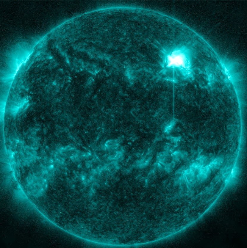 m8.6 solar flare february 28 2023 aia131