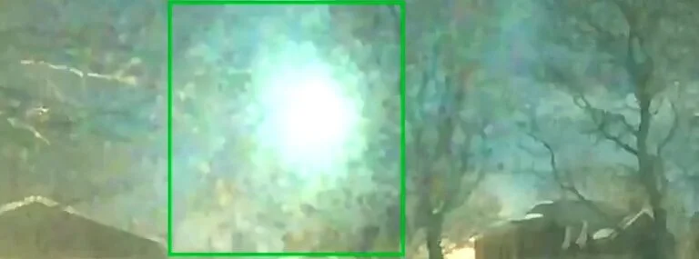 Bright fireball over Ontario, Canada