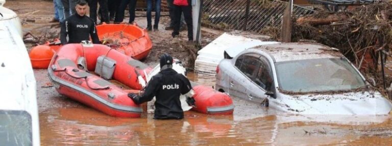 Flash floods claim 16 lives in earthquake-stricken Turkish provinces