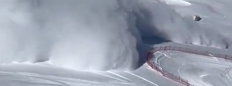 Incredible footage captures avalanche heading toward Freestyle Skiing World Cup course