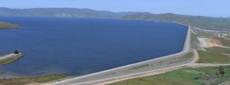 California's water supply boosted to 100 pcnt for the first time since 2006