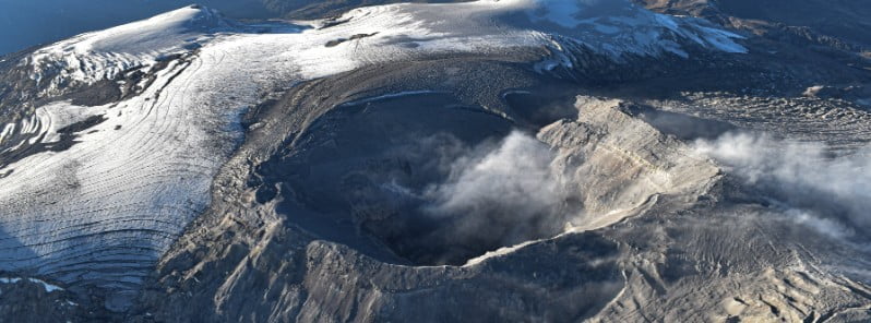 Strong eruption possible at Nevado del Ruiz, evacuations in progress, Colombia f