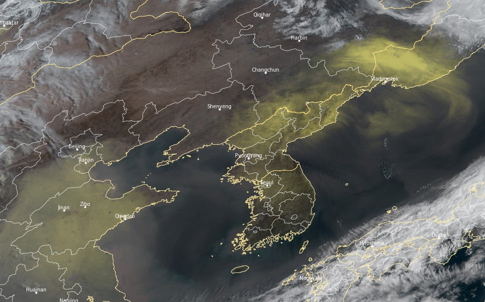 dust storm korean peninsula april 12 2023 00z bg