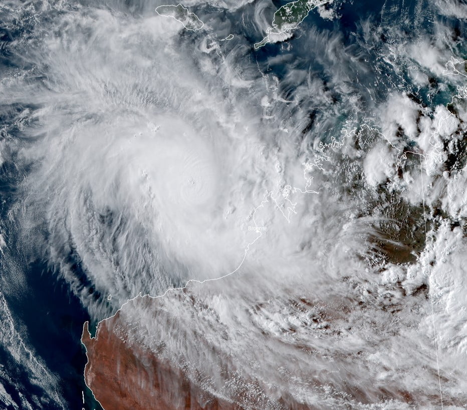 tropical cyclone ilsa at 0750z april 12 2023 bg