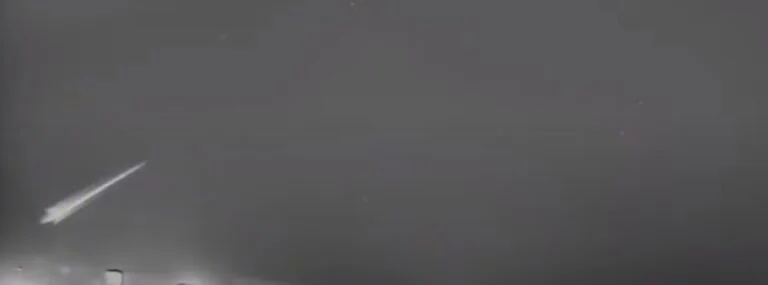 Bright meteor over Minas Gerais and Goiás, Brazil