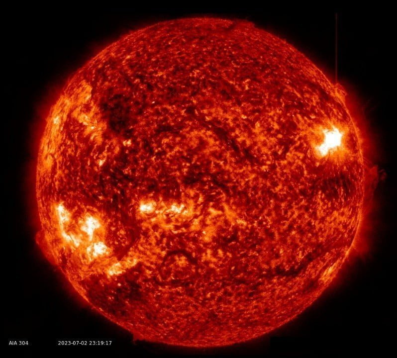 x1.0 solar flare july 2 2023 sdo aia 304 bg