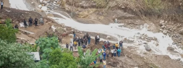 El Naranjo River bursts, destroying homes and causing evacuations in Guatemala City
