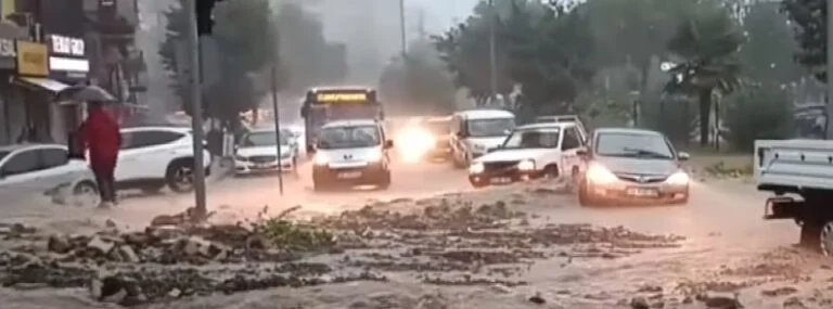 Major flooding hits the Turkish Black Sea region