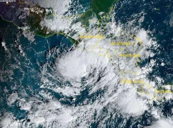 satellite image of tropical cyclone pilar at 1330 utc on october 31 2023