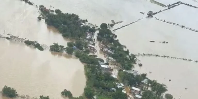 Catastrophic flooding in Dominican Republic after 'largest rainfall event ever' f