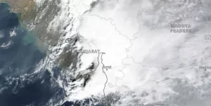 Lightning strikes claim 24 lives in Gujarat, India amid unseasonal severe thunderstorms