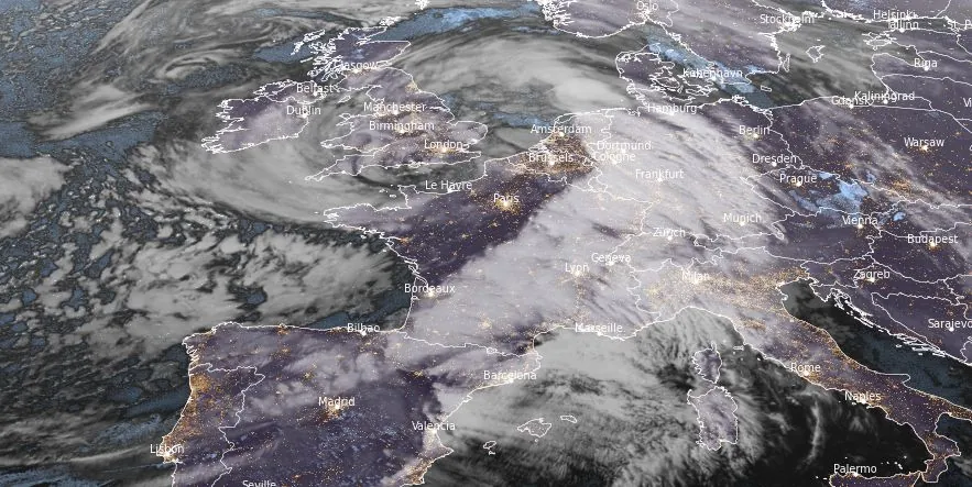 satellite image of Storm Ciarán at 0600 utc on november 2 2023