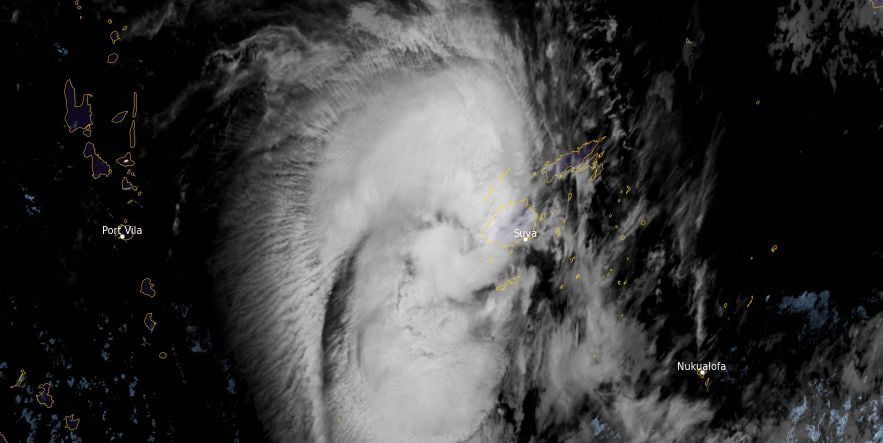 satellite image of tropical cyclone lan at 1500 utc november 14 2023 himawari-9