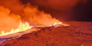 Volcanic eruption starts near Grindavik, Reykjanes Peninsula, Iceland