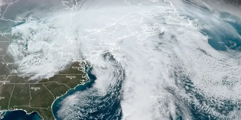 satellite image of east coast storm 1600 utc on december 18 2023