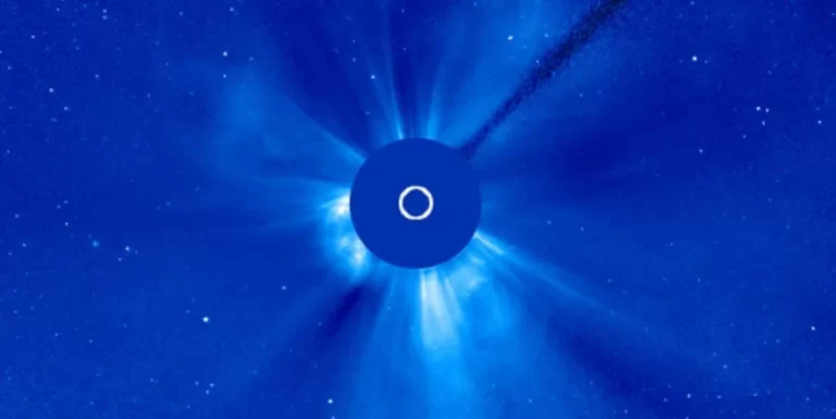 soho c3 2206 utc december 24 2023