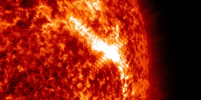 x2.8 solar flare on december 14 2023 sdo aia 304