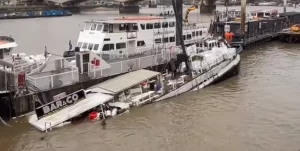 Party boat sinks in London during severe weather, U.K.