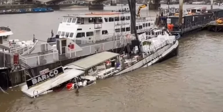 Party boat sinks in London during severe weather