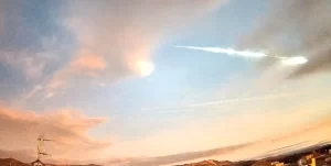 Very bright daylight fireball over France and Spain