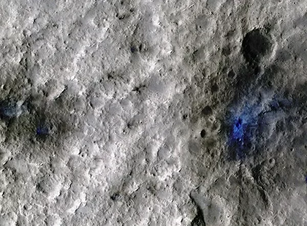 mars meteoroid impact craters hirise