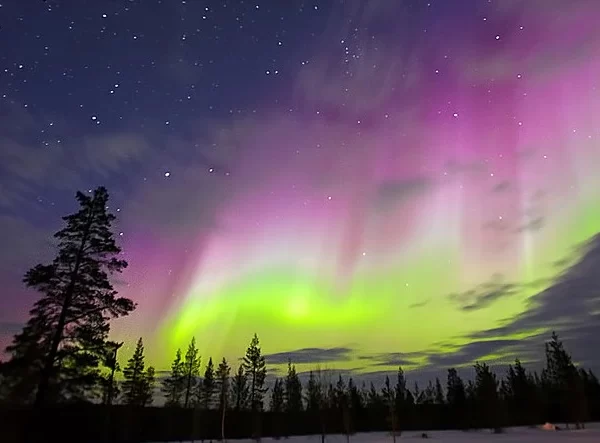 Impacts of energetic particle precipitation (aurora borealis) on winter weather variations