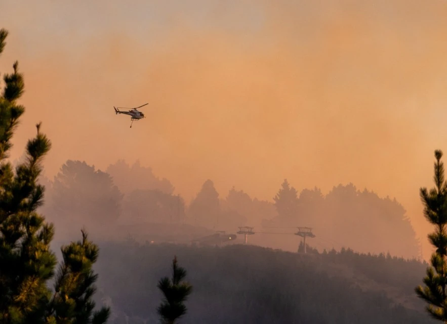 Major wildfire in Christchurch's Port Hills, state of emergency declared, New Zealand b
