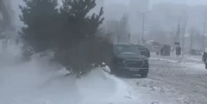 Severe snowstorm paralyzes Astana, Kazakhstan