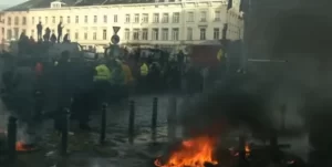 Violent clashes outside European Parliament amid massive farmer protests
