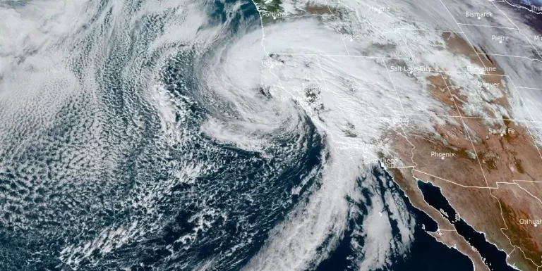 atmospheric river 2240utc february 4 2024 goes-west