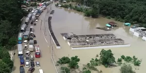 Widespread floods and landslides in southern Philippines claim 14 lives