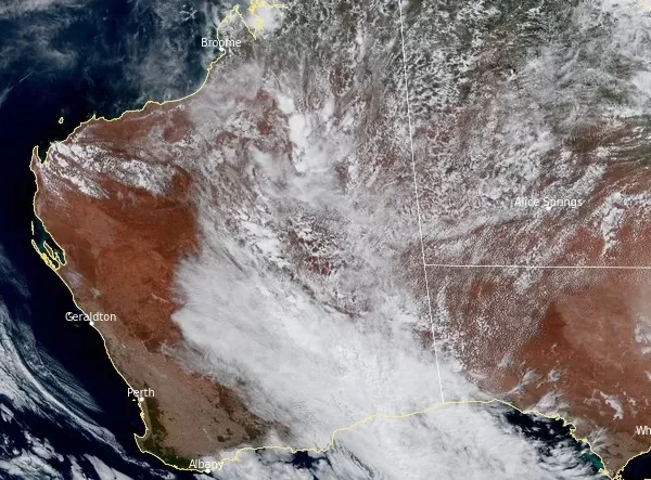 6 months' worth of rain cuts off Western Australia, leaves 7 people missing